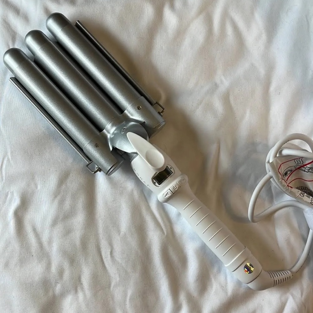 MONAT deep waver